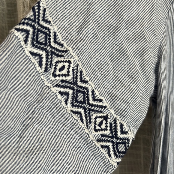 SALE Embroidered Striped Shirt - Picture 3 of 6